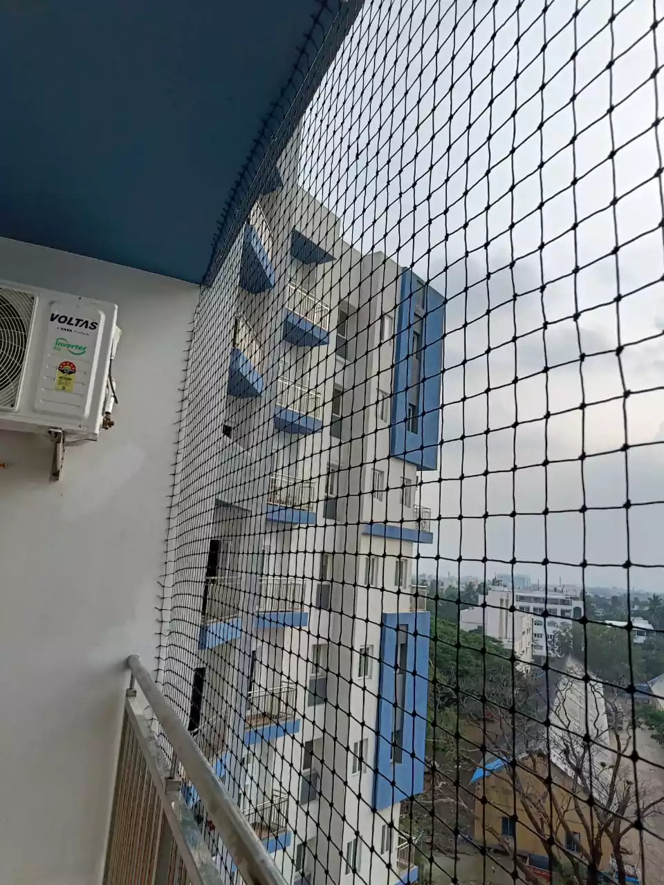 Features for using Bird Net for Balcony